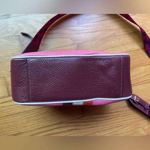 Coach Authentic Pink & White Leather Crossbody Bag w. Pink Leopard Strap - Picture 4 of 10